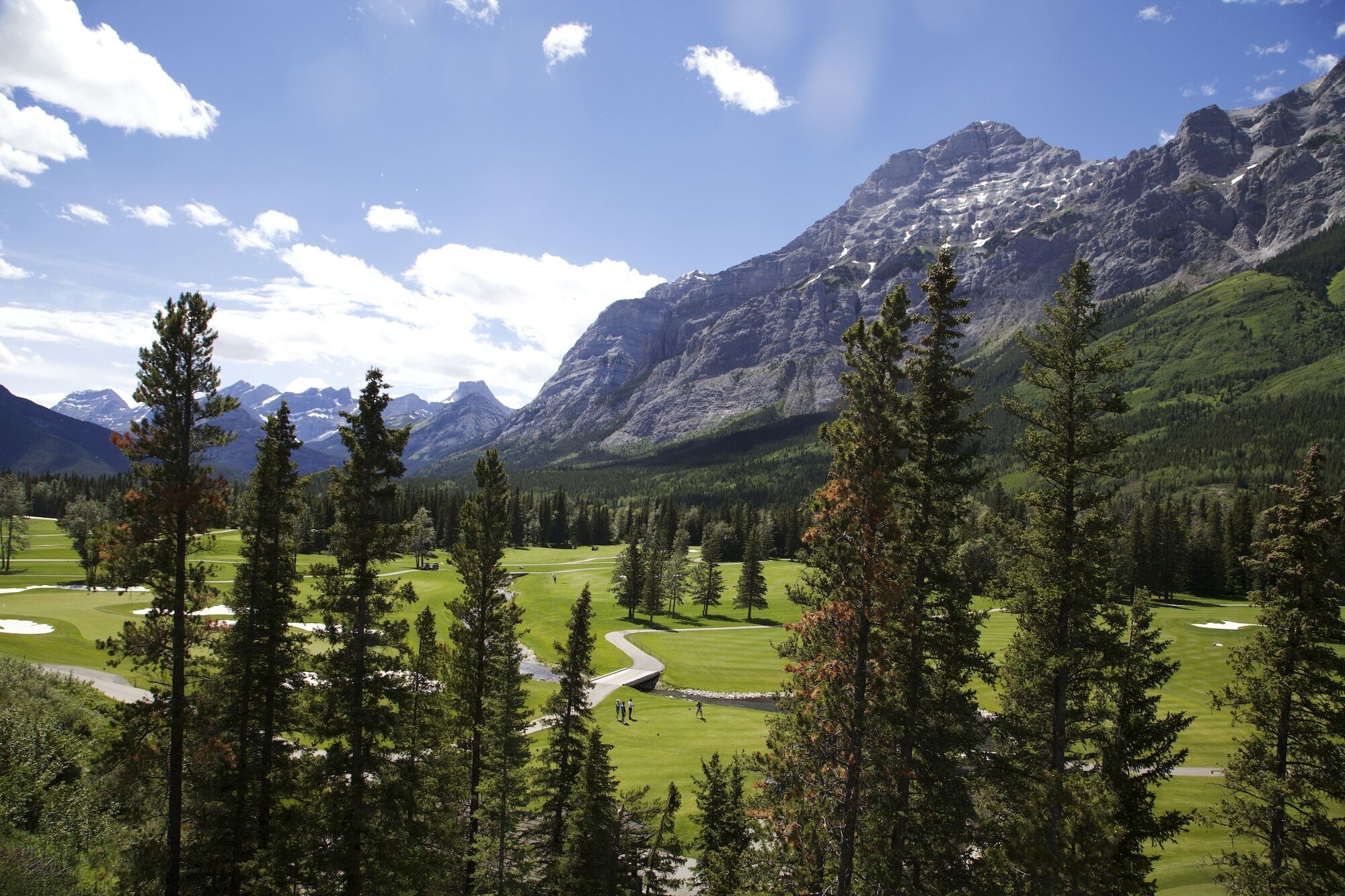 Crosswaters Resort At Kananaskis Bagian luar foto